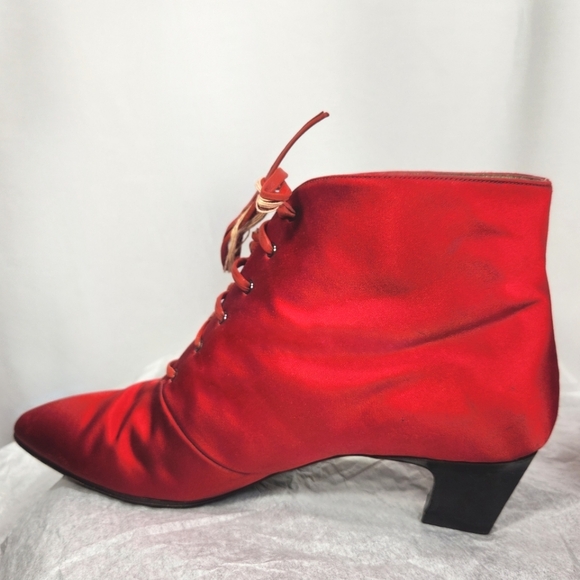 Yves Saint Laurent Rare Vintage Red Satin Freida Leather Ankle Boots Size 7.5M - Picture 8 of 13